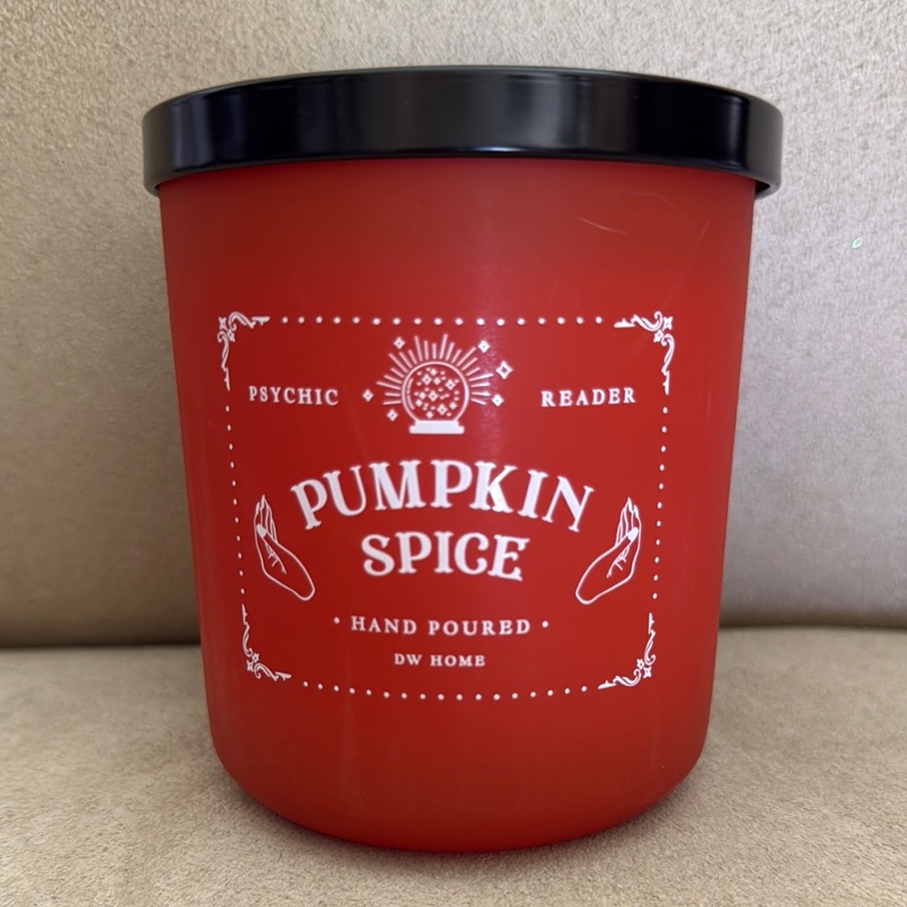 DW Home Pumpkin Spice Candle